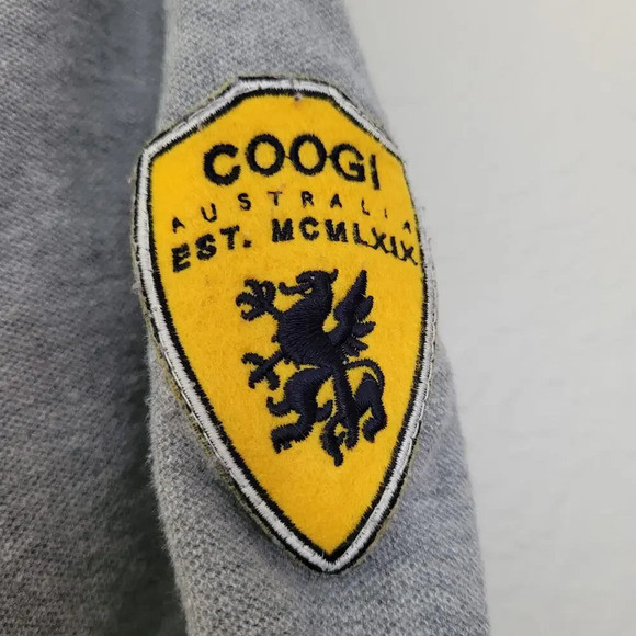 Vintage Coogi Mens Polo Shirt XL Gray White Crest Logo Embroidered Collared Y2K - Picture 4 of 11